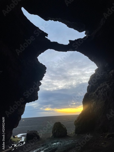 Canvas Print Gígjagjá, Yoda Cave, Iceland