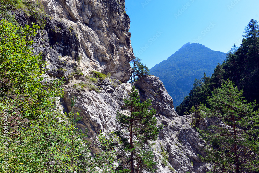 Fototapeta premium Die Rosengartenschlucht in Imst (Tirol, Österreich)