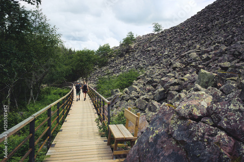 The wooden path leading up to Swedens tallet waterfall