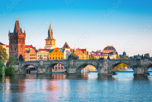 history, monuments, past, UNESCO, before, be fore, buildings, architecture, construction, complexity, handwork, by hand, handmade, stone, cement, concrete, stability, endurance, strength. resistant to