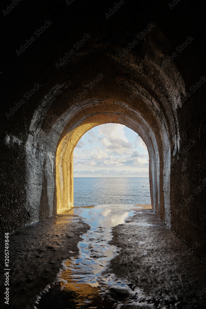 Fototapeta premium Door to the sea