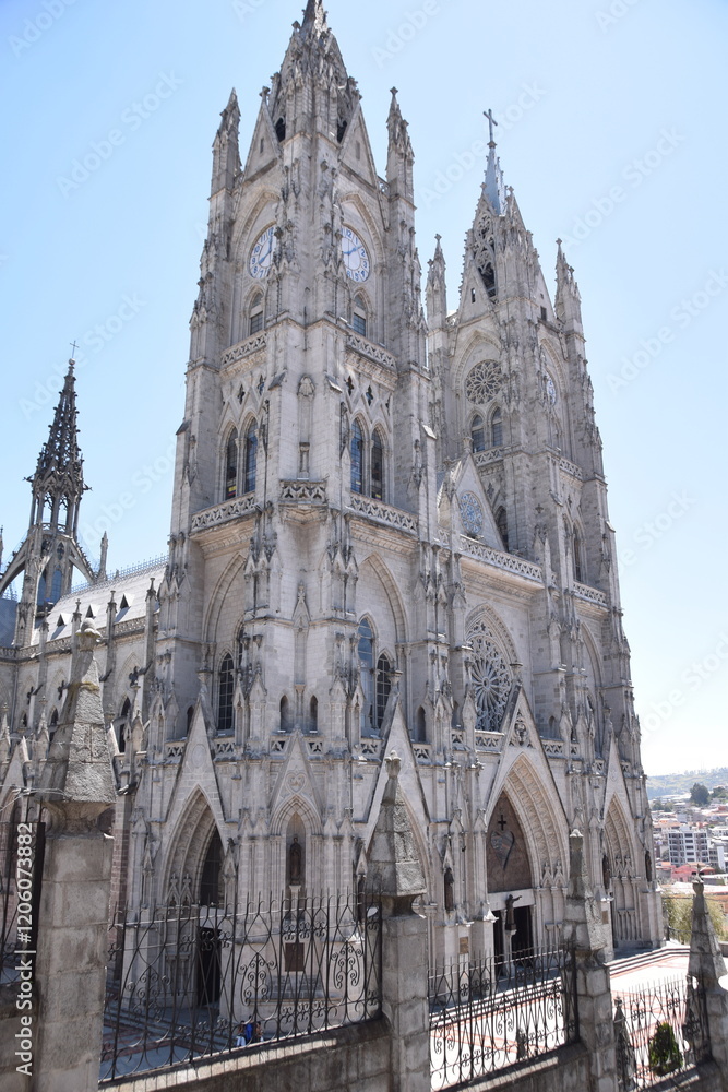 Fototapeta premium Basilca, Quito, Ecuador