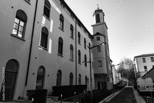 Street view and buildings i...