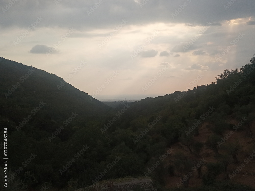 Obraz premium sunset in the mountains