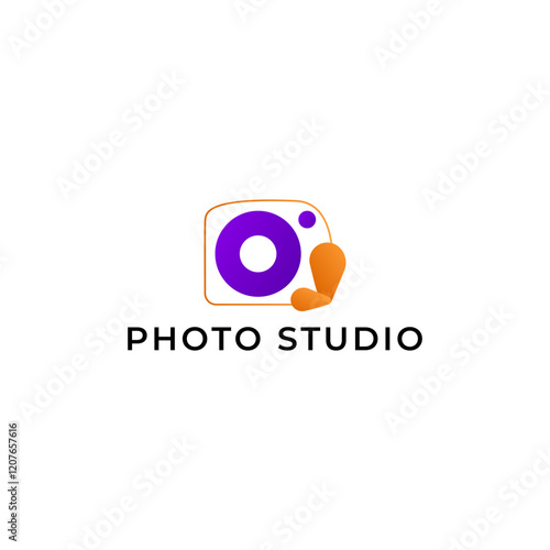 ILLUSTRATION PHOTOGRAPHY ABSTRACT CAMERA LENS SIMPLE LOGO ICON GRADIENT PURPLE ORANGE COLOR TEMPLATE DESIGN ELEMENT VECTOR. GOOD FOR PHOTO STUDIO, APPS