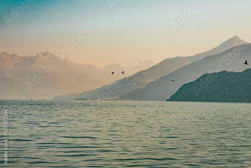 Tableau sur toile Lake of Como peace and beauty