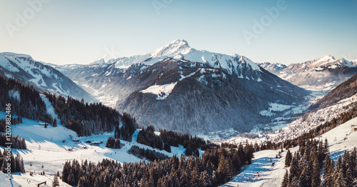 Discover the snow-capped mountains and the ski resort of Châtel in Haute-Savoie, in Winter