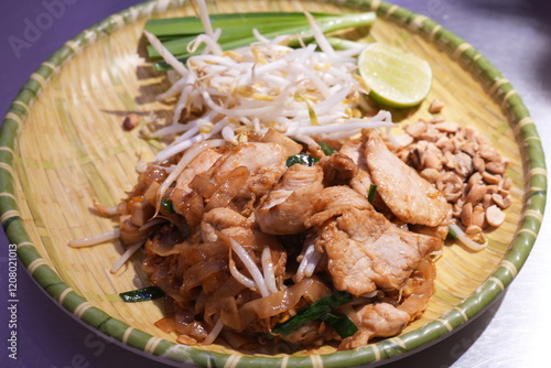 Thai Food, Pad Tai Noodle - タイの麺料理 パッタイ photo