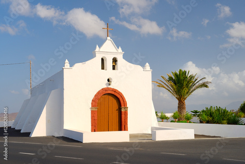 Obraz na płótnie Christian church of Nuestra Senora del Socorro in village of Tiagua, Teguise, Lanzarote, Canary Islands, Spain w salonie