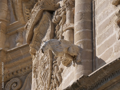 Steinerer Wasserspeier an der Kathedrale Maria de la Sede in Sevilla Spanien ist eine der größten Kirchen der Welt photo