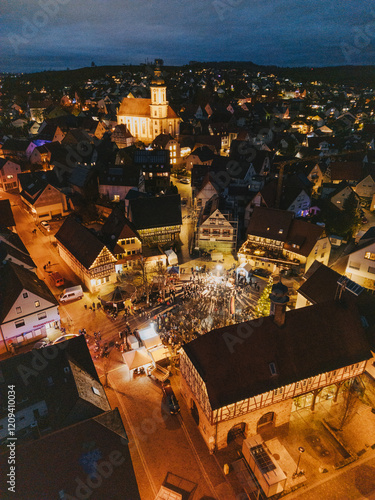Weihnachtsmarkt in Erlenbach – Festliche Luftaufnahmen aus dem Landkreis Heilbronn