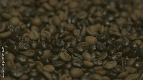 Freshly roasted grains without additional processing and grains roasted with added sugar rotate on the screen