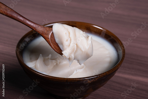 фотографія Lard congealed in a China bowl