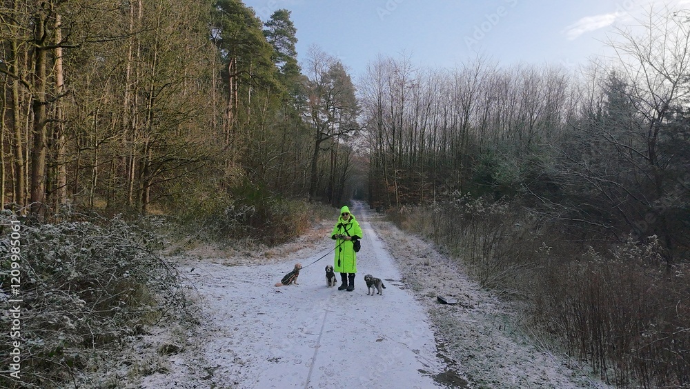 Menschen im Wald