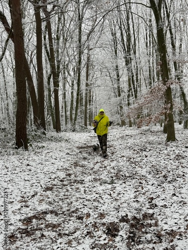 Obraz na płótnie Mann im Schnee w salonie