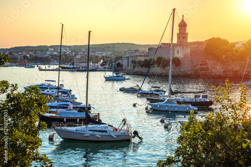 Obraz na płótnie Historic island town of Krk golden sunset view w salonie