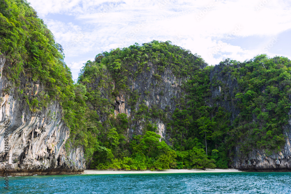 Paradise at Hong Island Beach