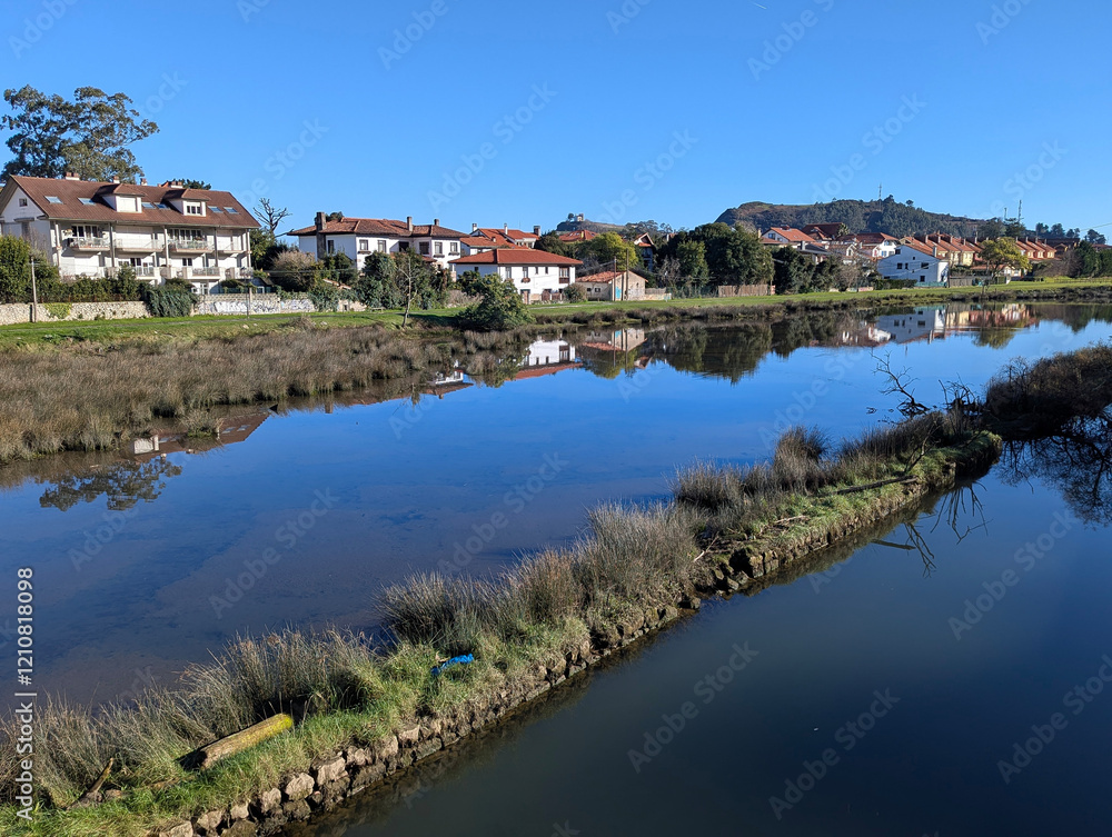 Fototapeta premium Houses and Ribadesella stuary, Asturias, Spain