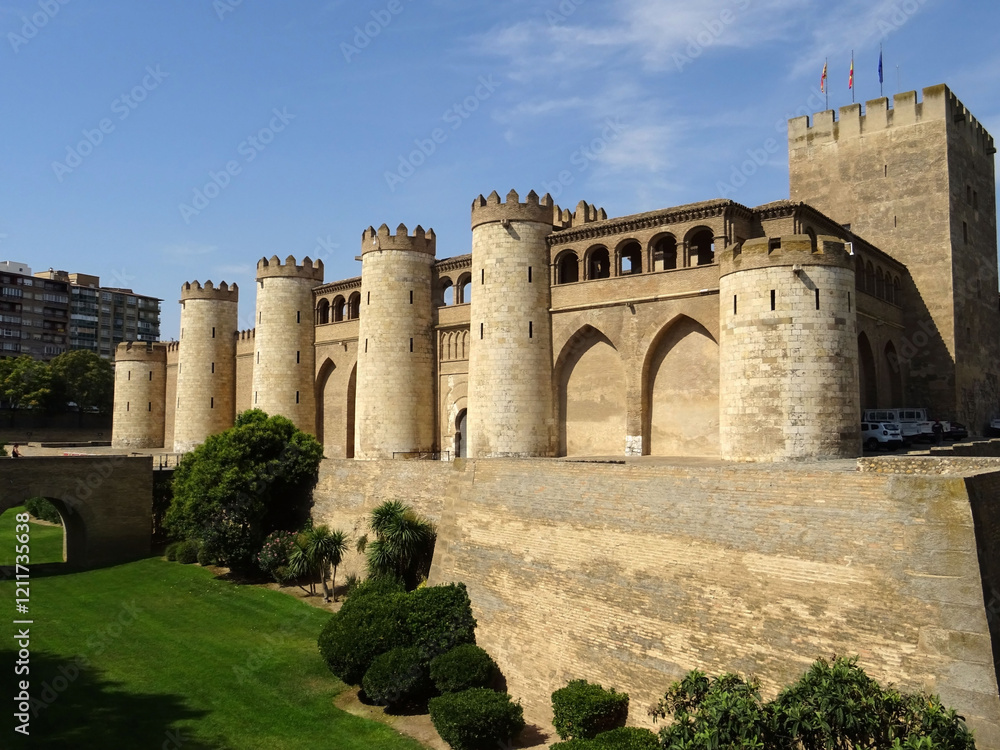 Obraz premium Palais de l'Aljaferia à Saragosse