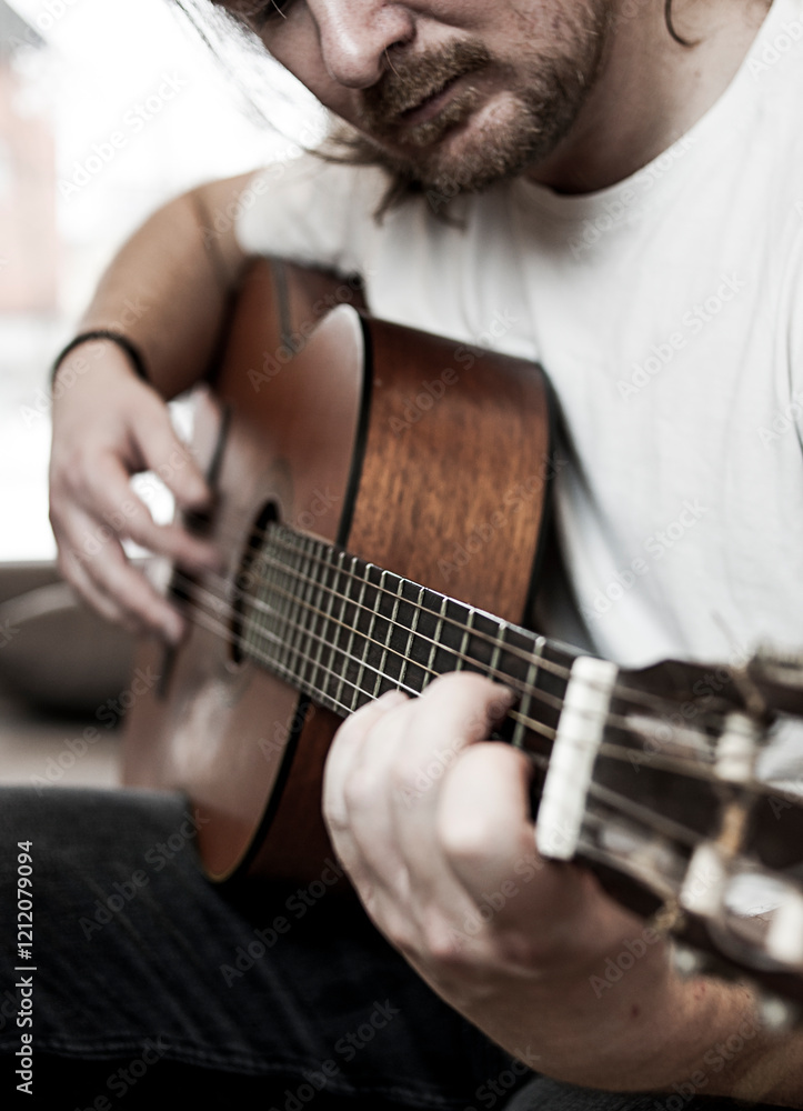 Fototapeta premium man playing guitar