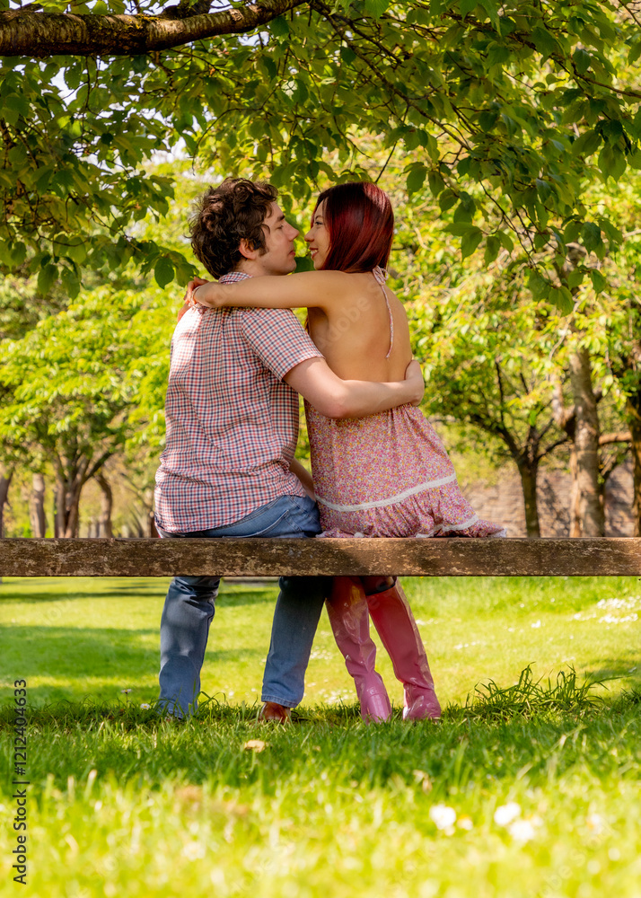 Fototapeta premium couple in the park