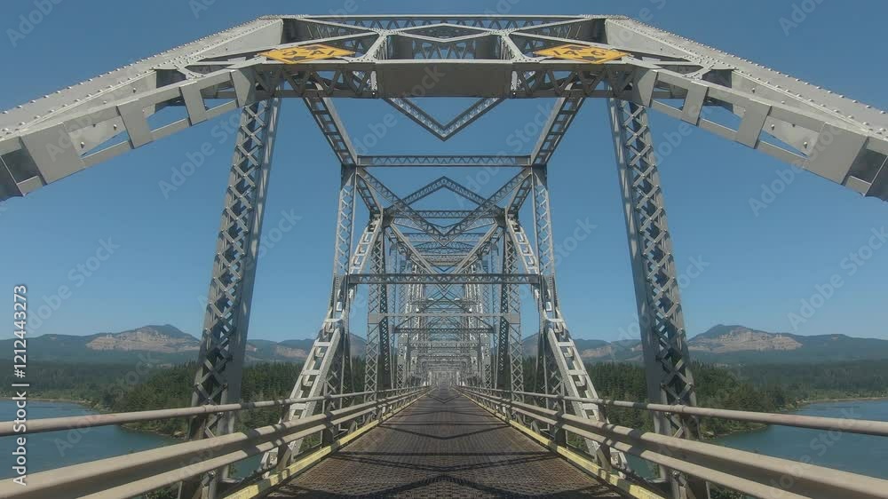Metallic Bridge Metallic Bridge