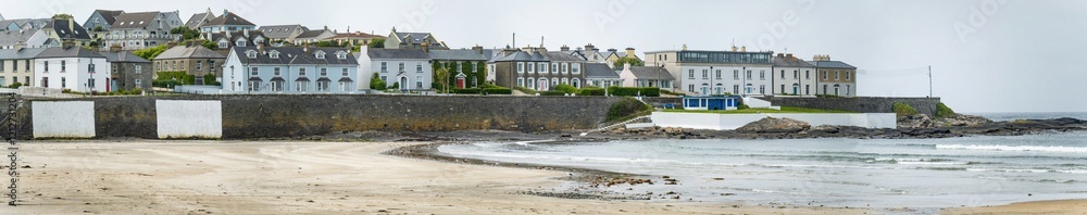 Εκτύπωση καμβά Kilkee, coastal town, popular as a seaside resort, located in horseshoe bay and protected from the Atlantic Ocean by the Duggerna Reef, county Clare, Ireland