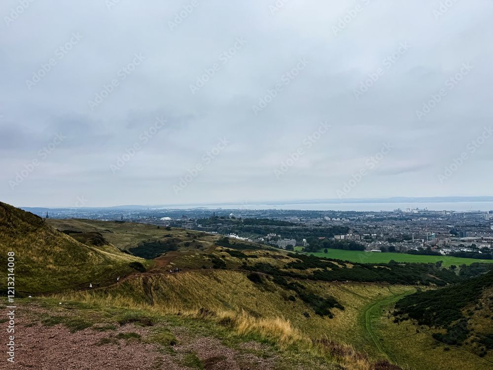 Beautiful view from Arthur's Seat to Edinburgh and the surrounding landscape. Hiking in Scotland.
Beautiful view from Arthur's Seat to Edinburgh and the surrounding landscape. Hiking in Scotland.