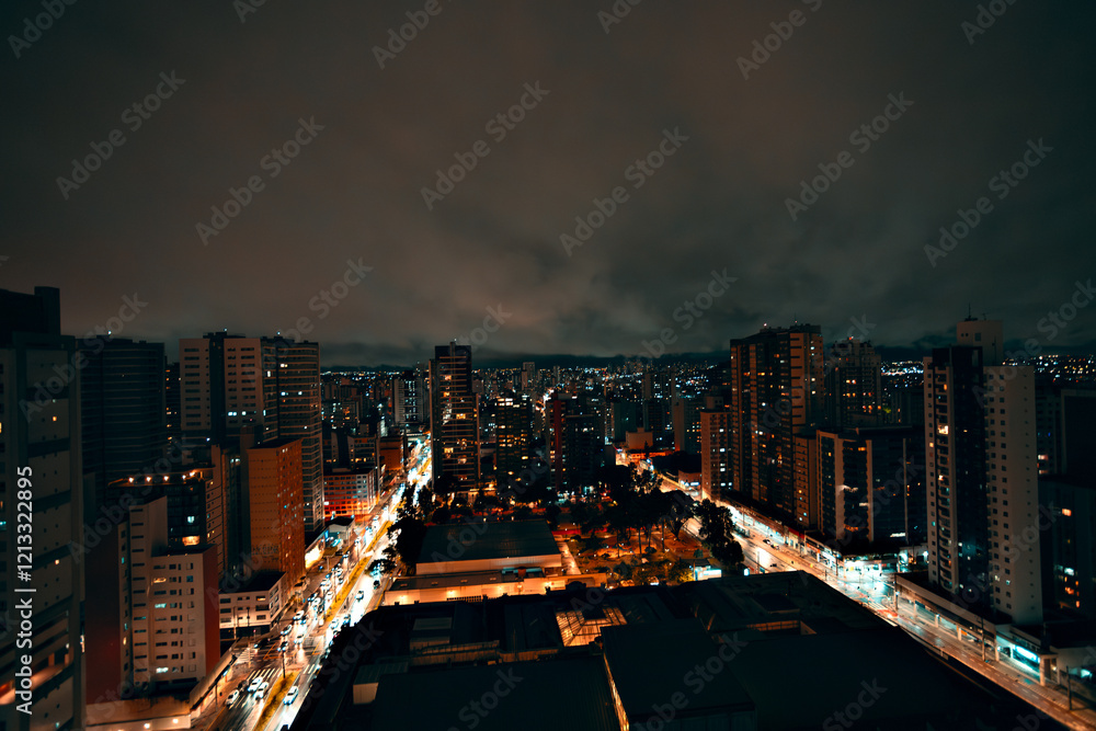 Obraz premium Luzes da cidade
