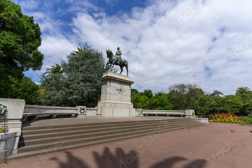 Wallpaper Mural Marquis of Linlithgow Memorial with clear blue sky in Melbourne, Australia Torontodigital.ca