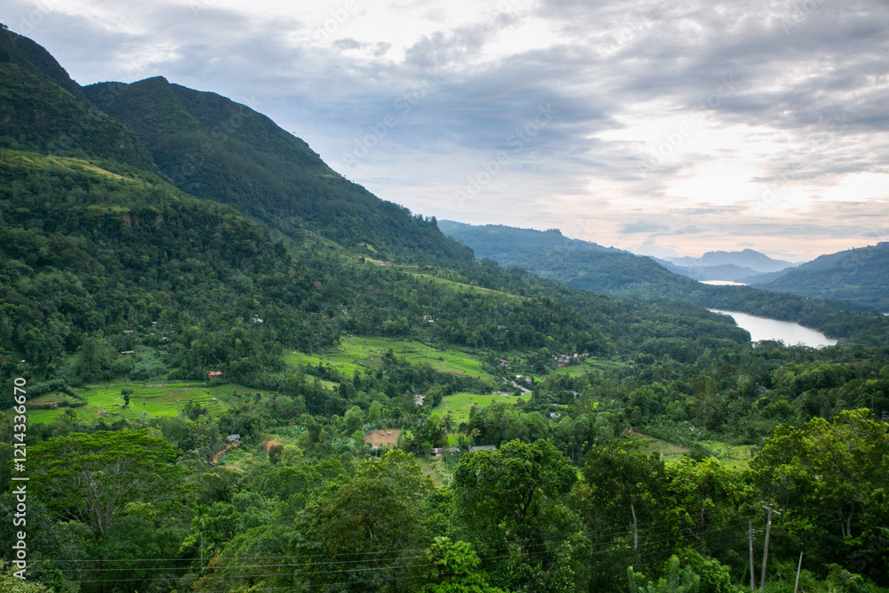 Obraz premium The very beautiful nature in sri lanka, also called the pearl of the Indian ocean. Travel in Asia