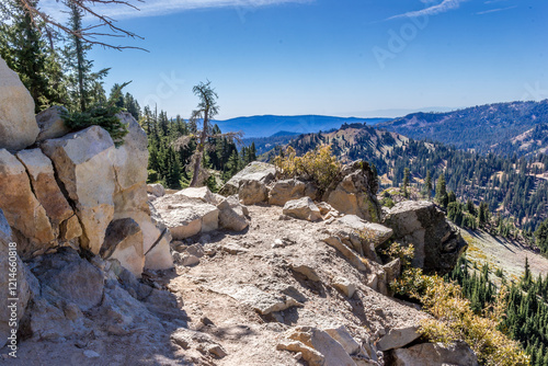 Hiking trailn in the Lassen Volcanic National Park, California