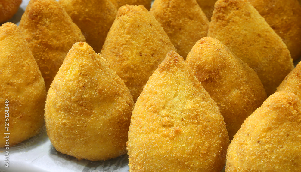 Φωτογραφία fried foods called ARANCINI or ARANCINE typical dish of the Sicily region of sou