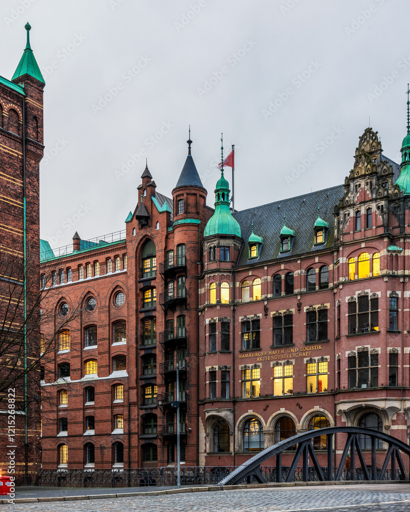 Fototapeta premium The Unesco World Heritage Speicherstadt in Hamburg, Germany