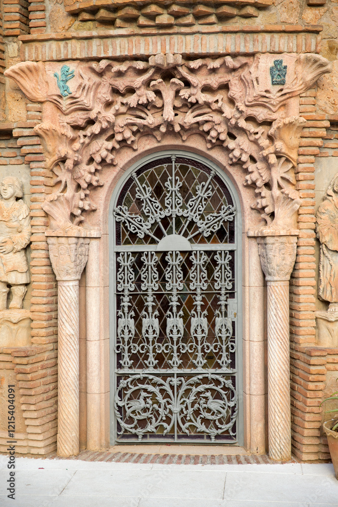 Door of Castillo de Colomares located near Benalmádena, Andalusia, in Spain. It is a monument, in the form of a castle, dedicated to Christopher Columbus. Door of Castillo de Colomares located near Benalmádena, Andalusia, in Spain. It is a monument, in the form of a castle, dedicated to Christopher Columbus.