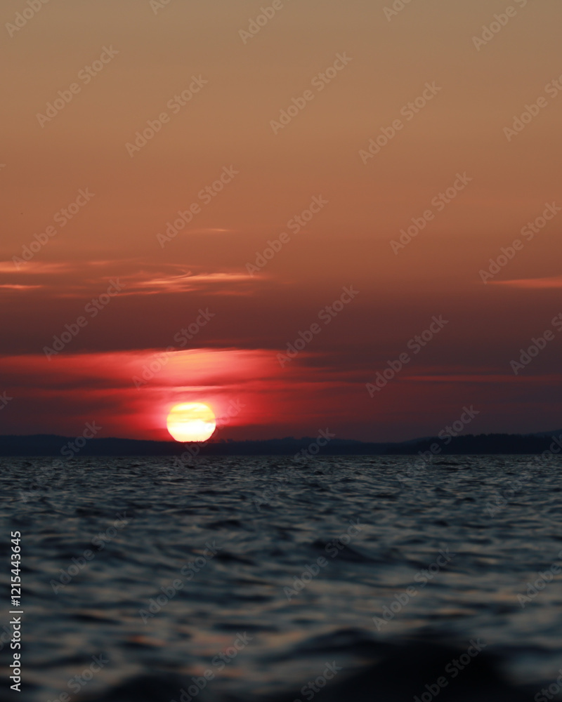 Obraz premium sunset in the sea