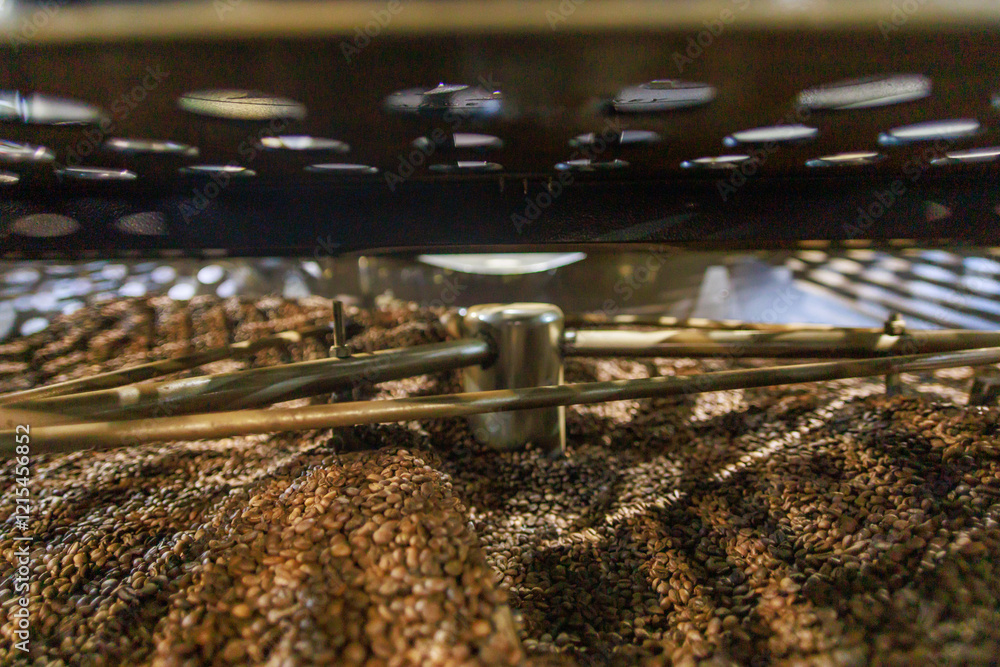 Drum machine for roasting coffee beans. Drum machine for roasting coffee beans.