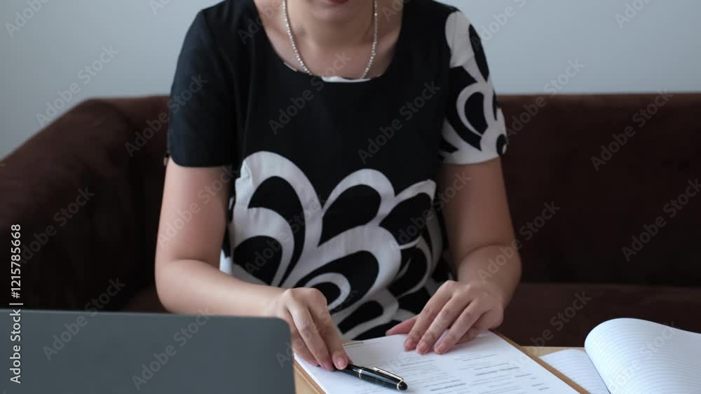 Businesswoman hands using laptop to analyze the graph, Sign the contract for Setting challenging business goals and ready to achieve the target. Businesswoman hands using laptop to analyze the graph, Sign the contract for Setting challenging business goals and ready to achieve the target.