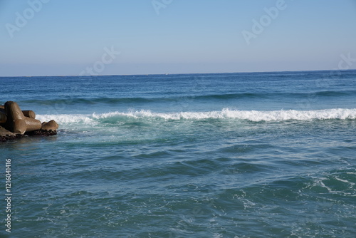 Korea's East Sea under heavy waves