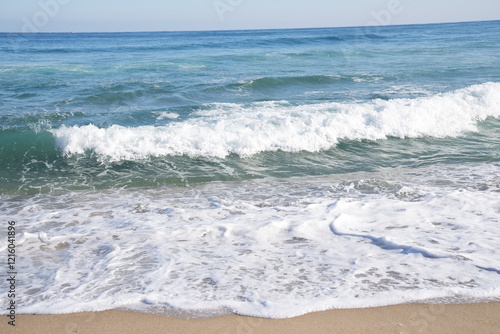 Korea's East Sea under heavy waves