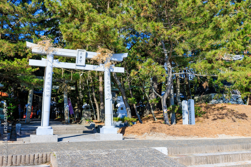 冬の八幡奈多宮 大分県杵築市 HachimanNada Shrine in winter. Ooita Pref, Kitsuki City. 冬の八幡奈多宮 大分県杵築市 HachimanNada Shrine in winter. Ooita Pref, Kitsuki City.