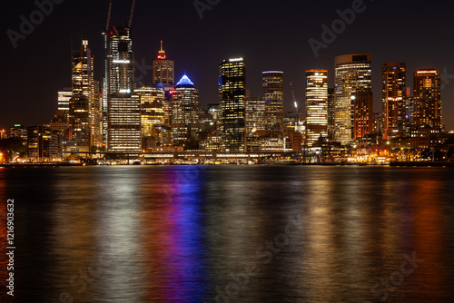 Wallpaper Mural Sydney Skyline bei Nacht. Blick auf Circular Quay. Torontodigital.ca