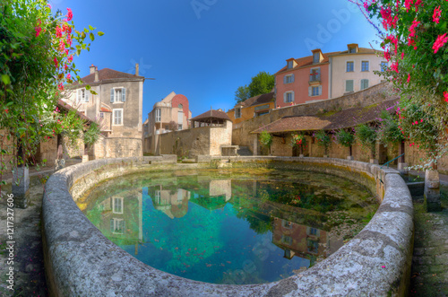 Fotografía Panorama 360° de la Fosse Dionne, Tonnerre, Bourgogne, France.