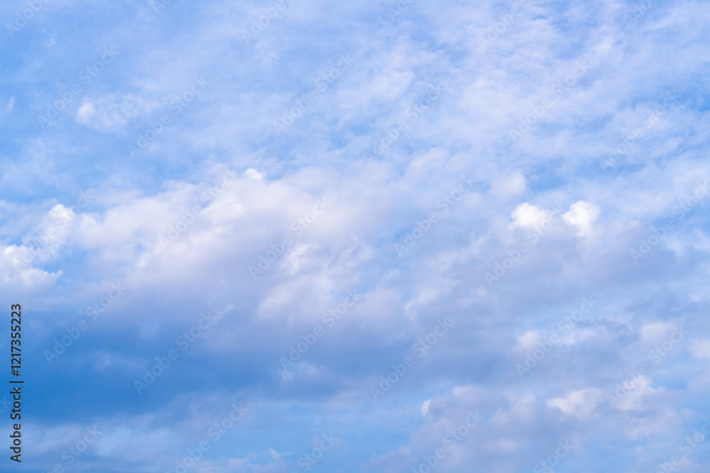 青空に浮かぶ白い雲 青空に浮かぶ白い雲