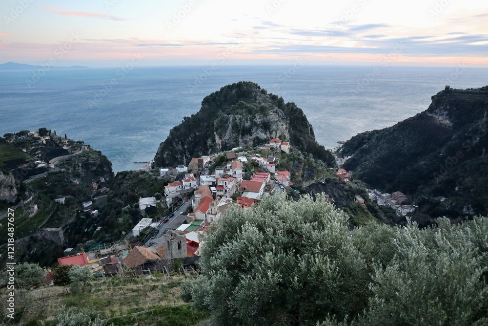 Pontone - Monte Aureo dal giardino della Basilica di Sant'Eustachio