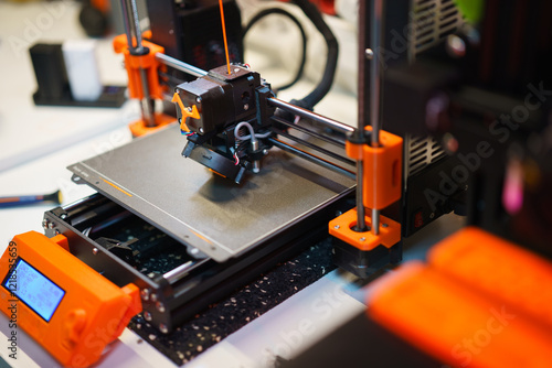 Obraz na płótnie 3d printer prototype object machine display orange parts