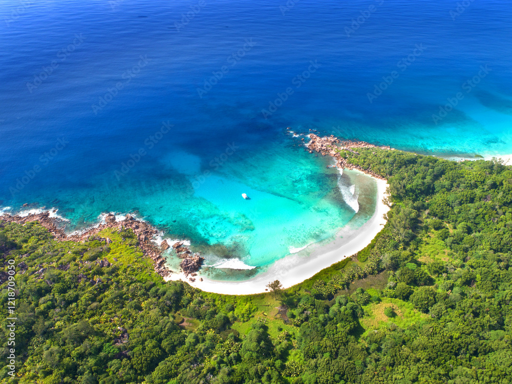 Obraz premium stunning beach Anse Cocos on Seychelles island, aerial view of a tropical beach