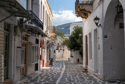 Fototapeta Naklejka Na Ścianę i Meble -  Paros Paroikia Old Town