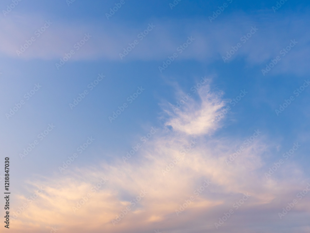 Obraz premium 冬の夕暮れの空と雲01