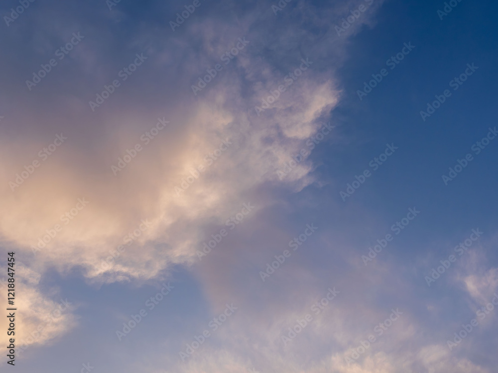 Fototapeta premium 冬の夕暮れの空と雲09